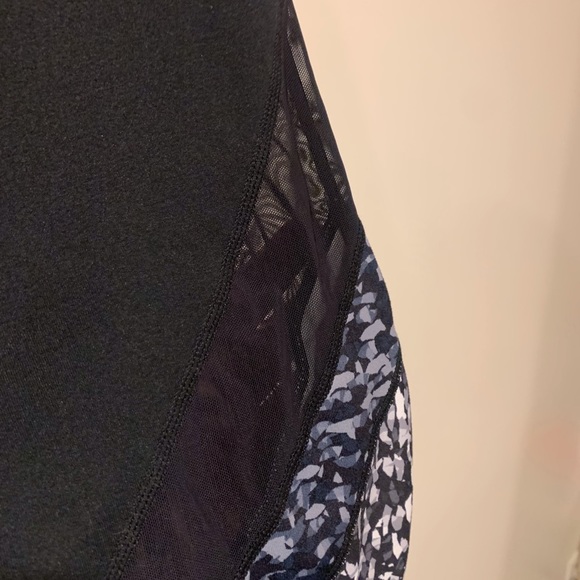 Fabletics Mesh Black Leggings Size M - Picture 7 of 8